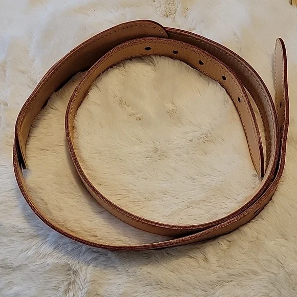 Louis Vuitton Hudson  Crossbody Bag - Picture 8 of 16